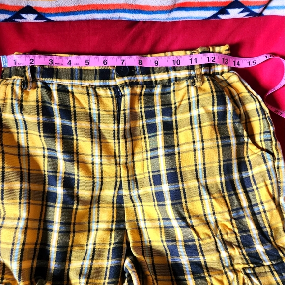 Rue 21 Yellow Plaid Joggers/Cargo Pants - Picture 2 of 4